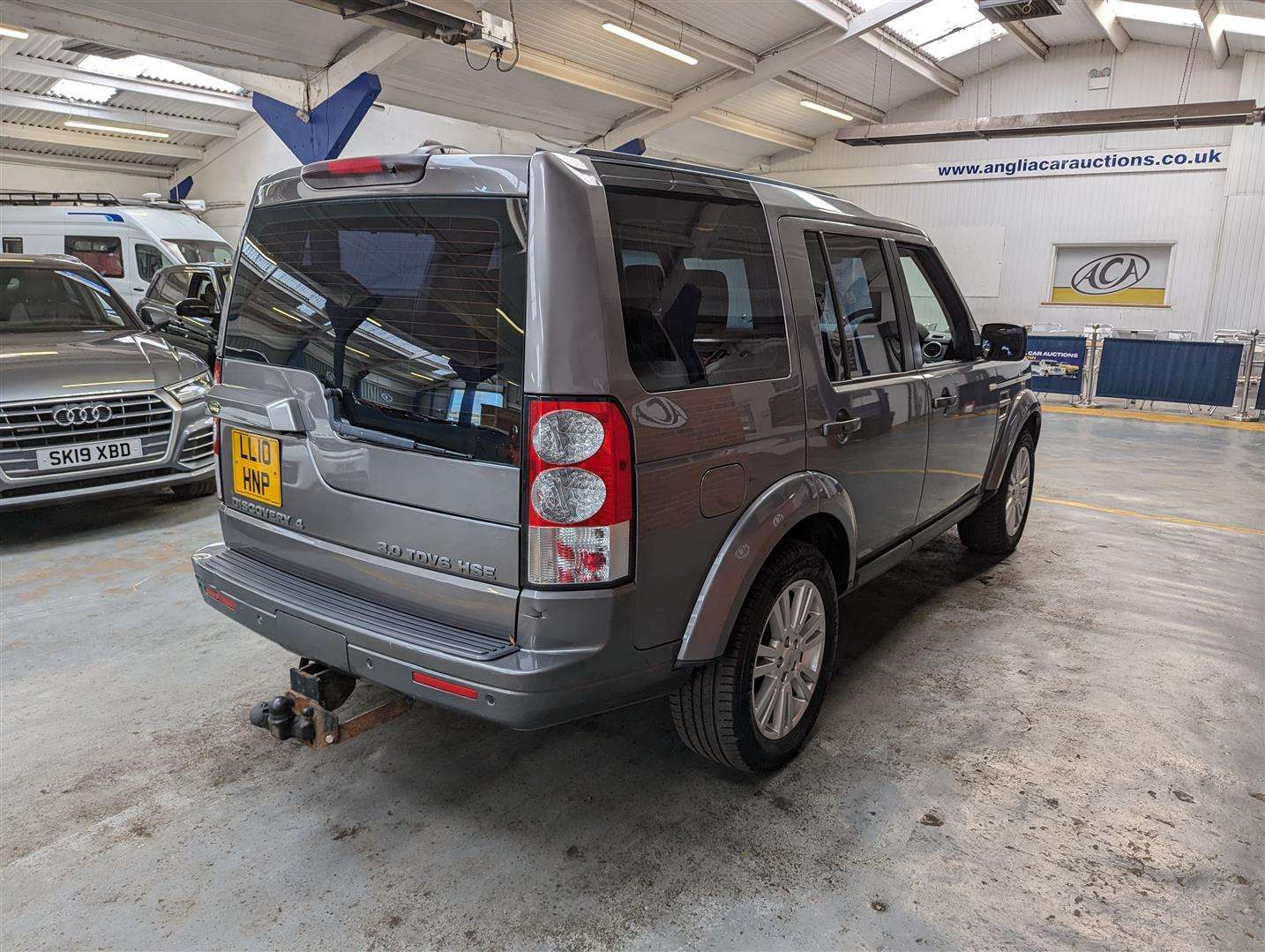 <p>2010 LAND ROVER DISCOVERY HSE TDV6 AUTO</p>