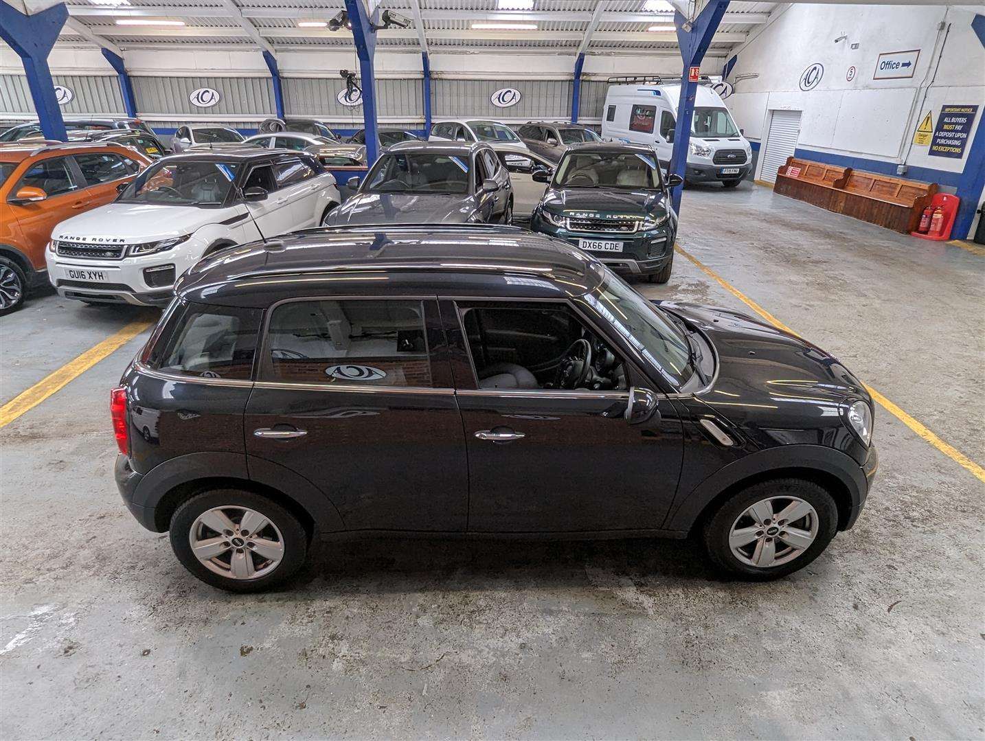 <p>2014 MINI COUNTRYMAN COOPER D AUTO</p>