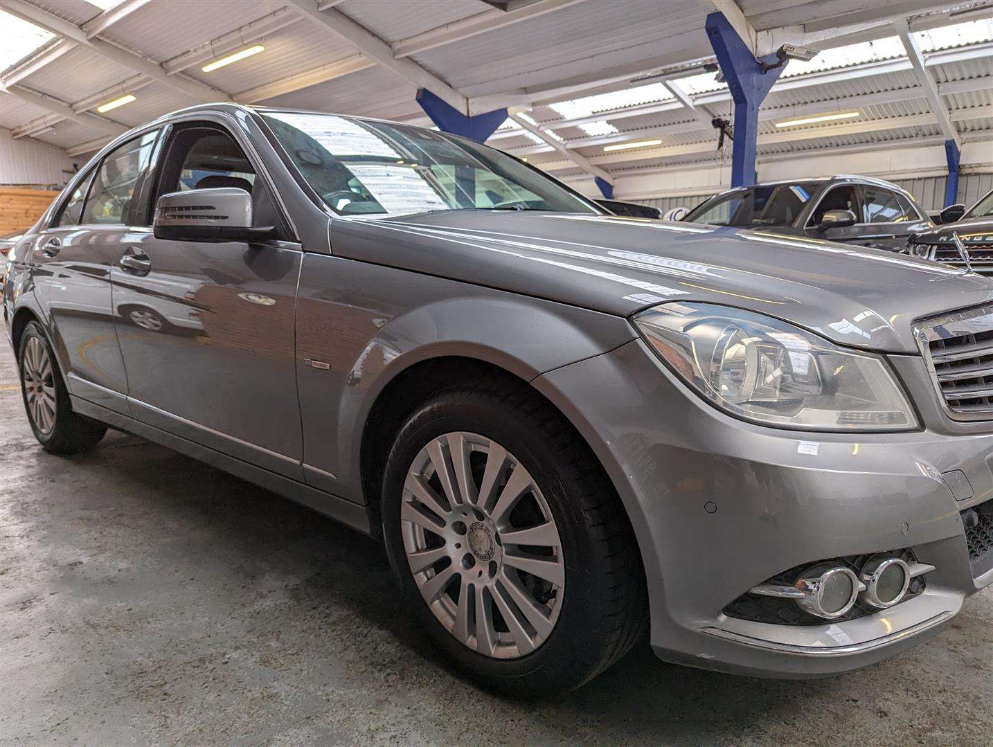 <p>2011 MERCEDES-BENZ C220 ELEGANCE ED125 CDI B</p>