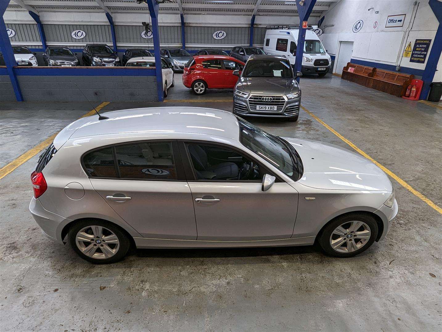 <p>2008 BMW 118I SE</p>