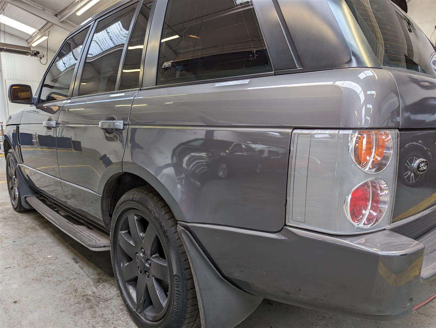 <p>2004 LAND ROVER RANGE ROVER VOGUE TD6 AUTO</p>