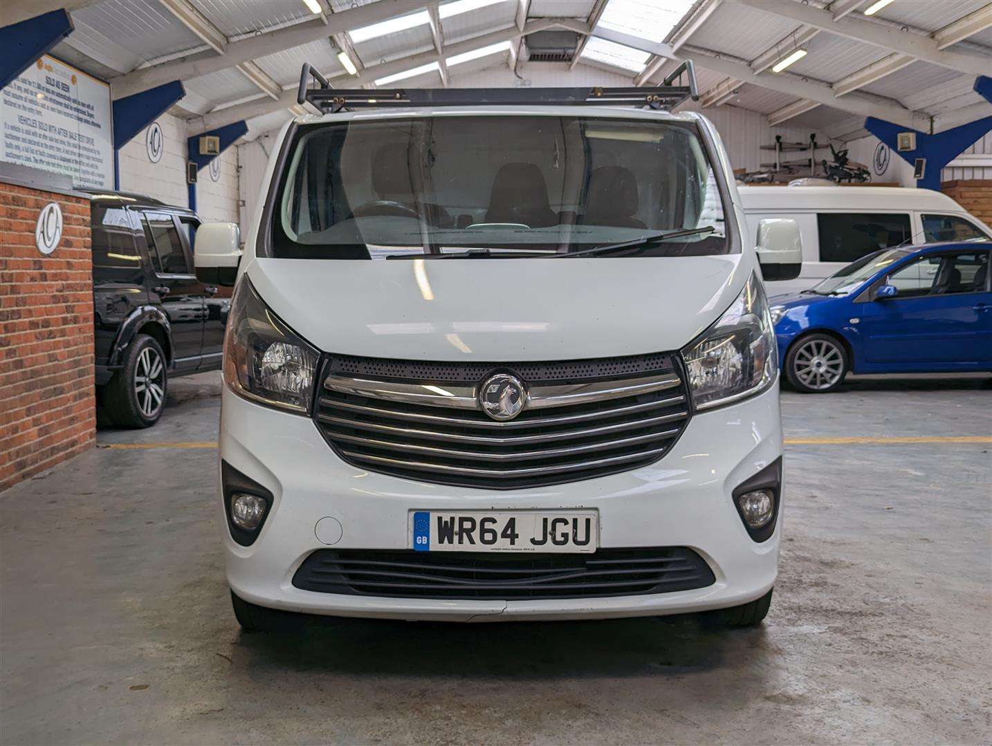 <p>2015 VAUXHALL VIVARO 2900 SPORTIVE CDTI</p>