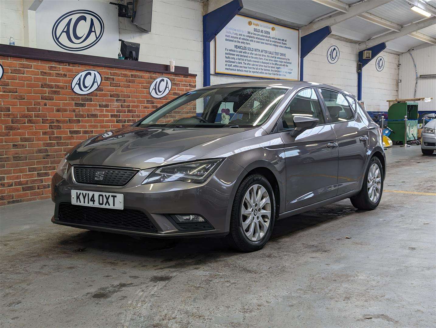 <p>2014 SEAT LEON ECOMOTIVE SE TECH TD</p>