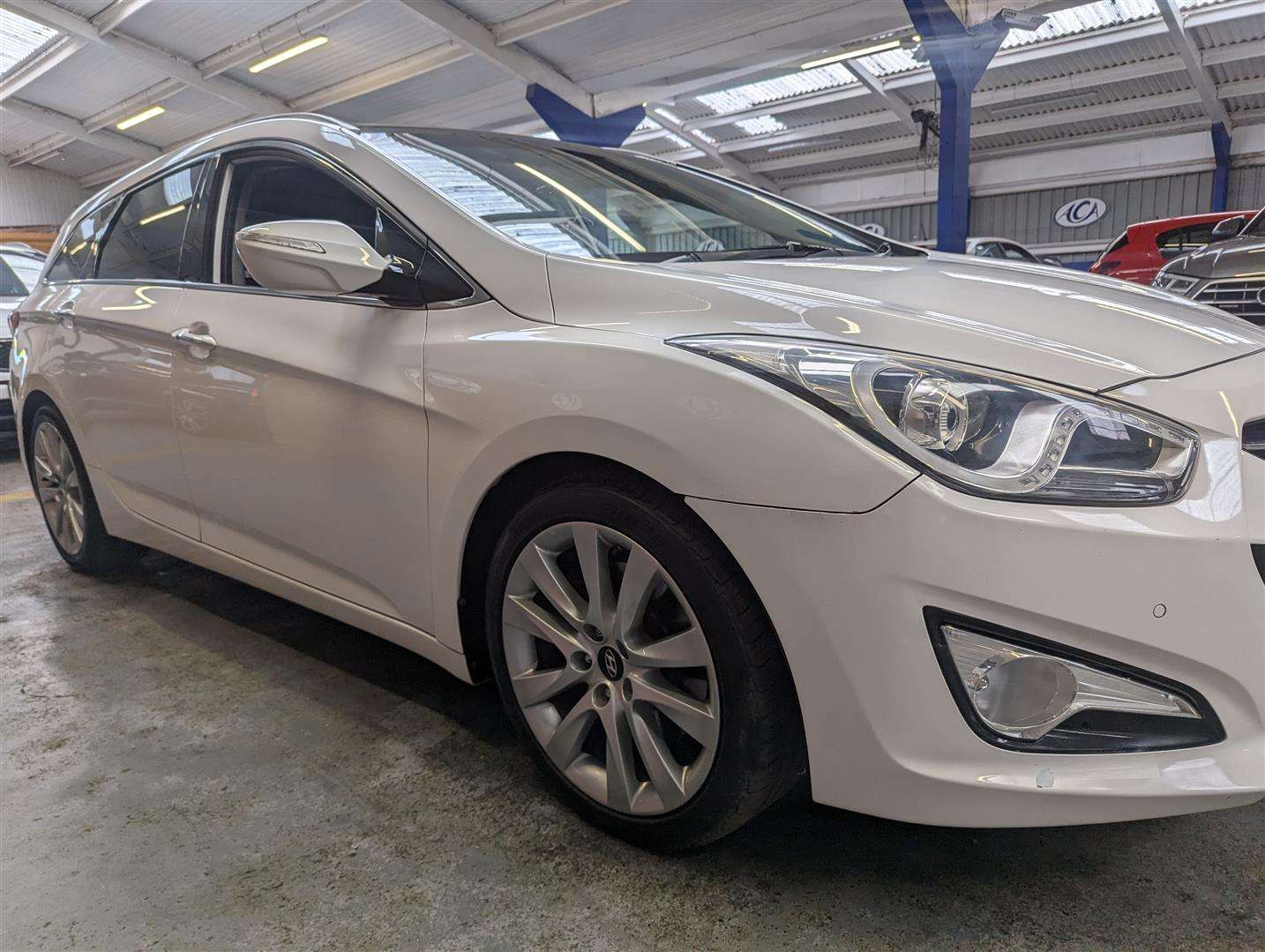 <p>2011 HYUNDAI I40 PREMIUM CRDI AUTO</p>