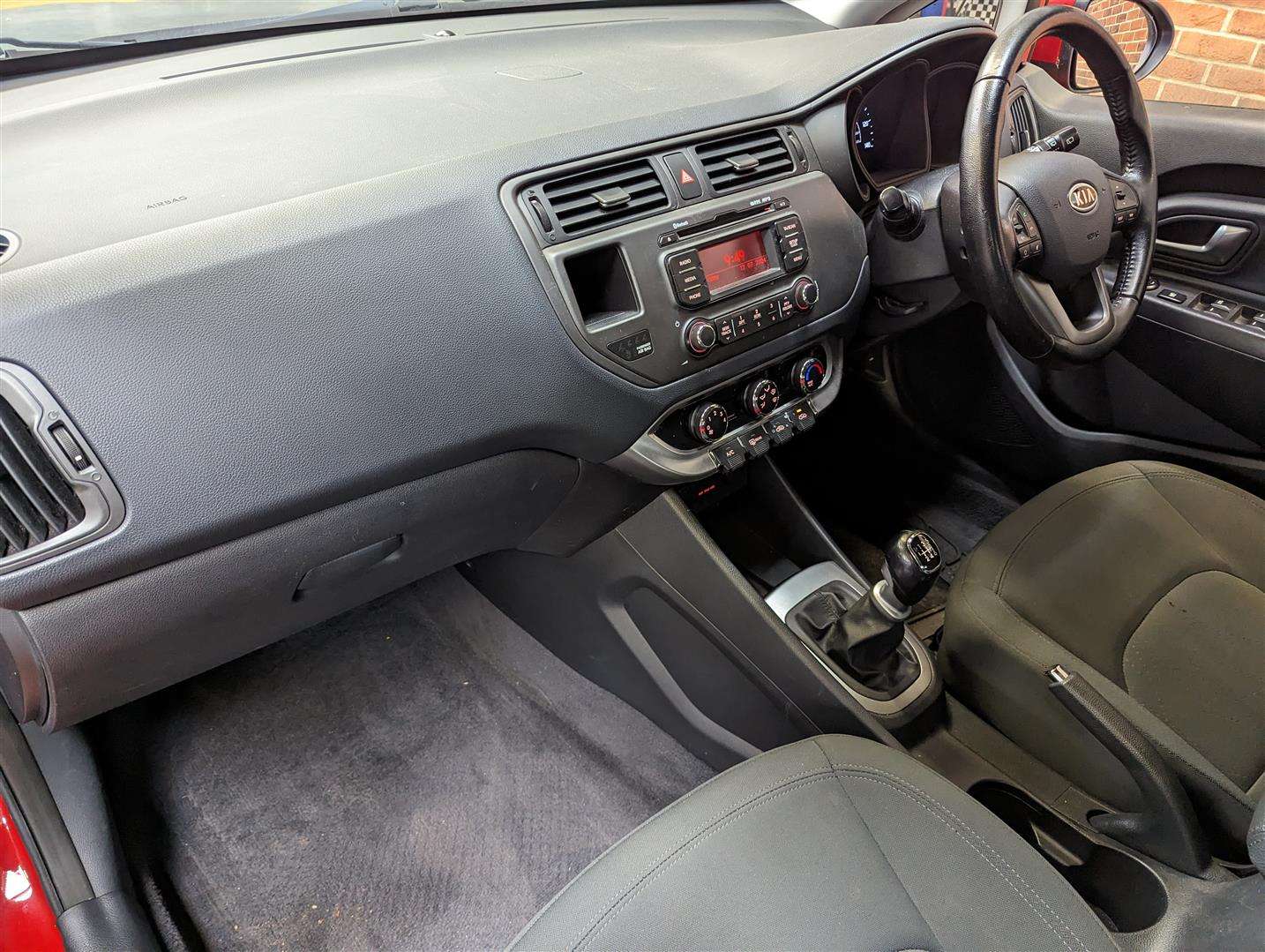 <p>2012 KIA RIO 2 ECODYNAMICS CRDI</p>