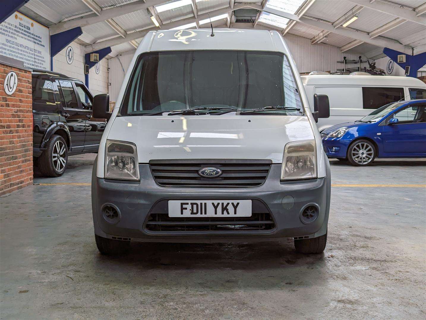 <p>2011 FORD TRAN CONNECT 90 T230</p>
