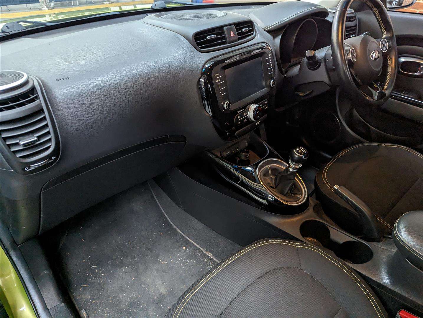 <p>2014 KIA SOUL CONNECT + CRDI</p>