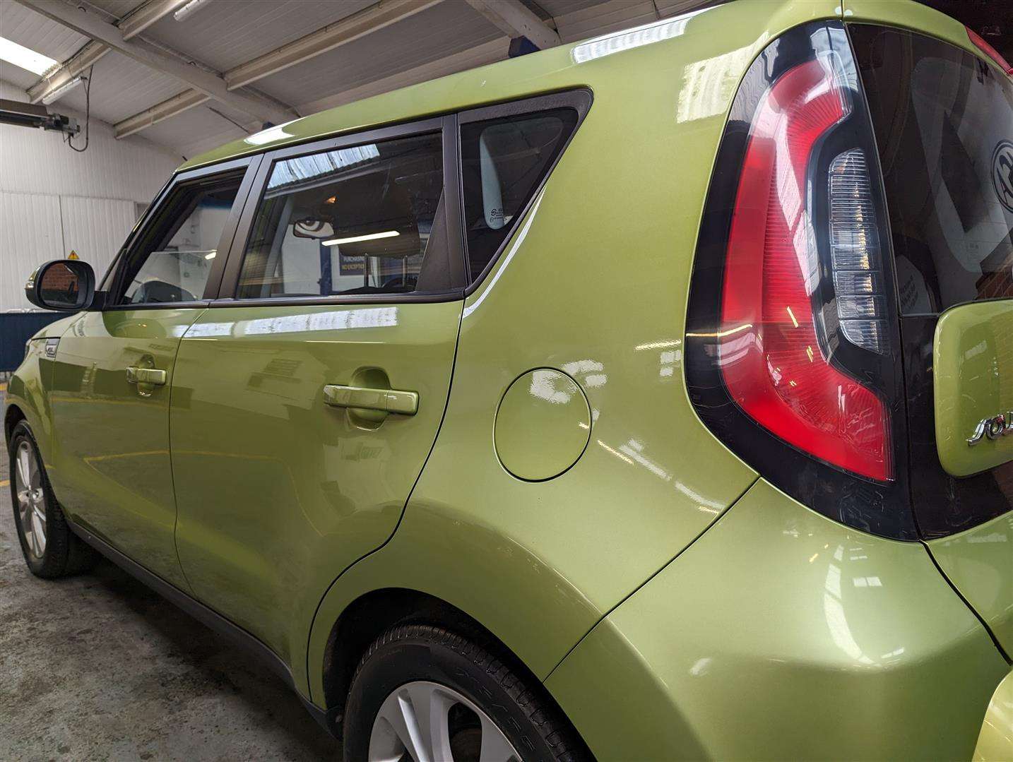 <p>2014 KIA SOUL CONNECT + CRDI</p>