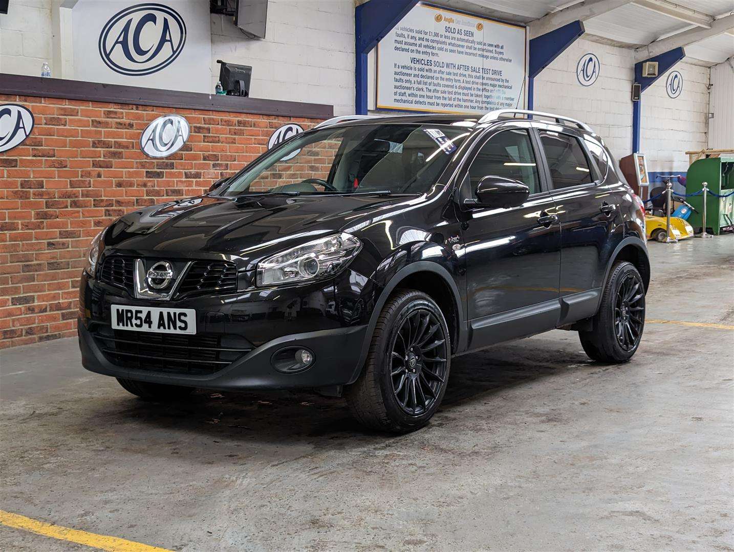 <p>2012 NISSAN QASHQAI N-TEC + DCI</p>