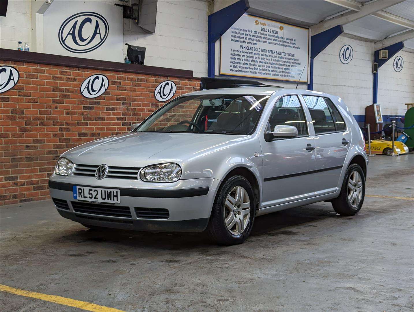 <p>2003 VOLKSWAGEN GOLF MATCH AUTO</p>