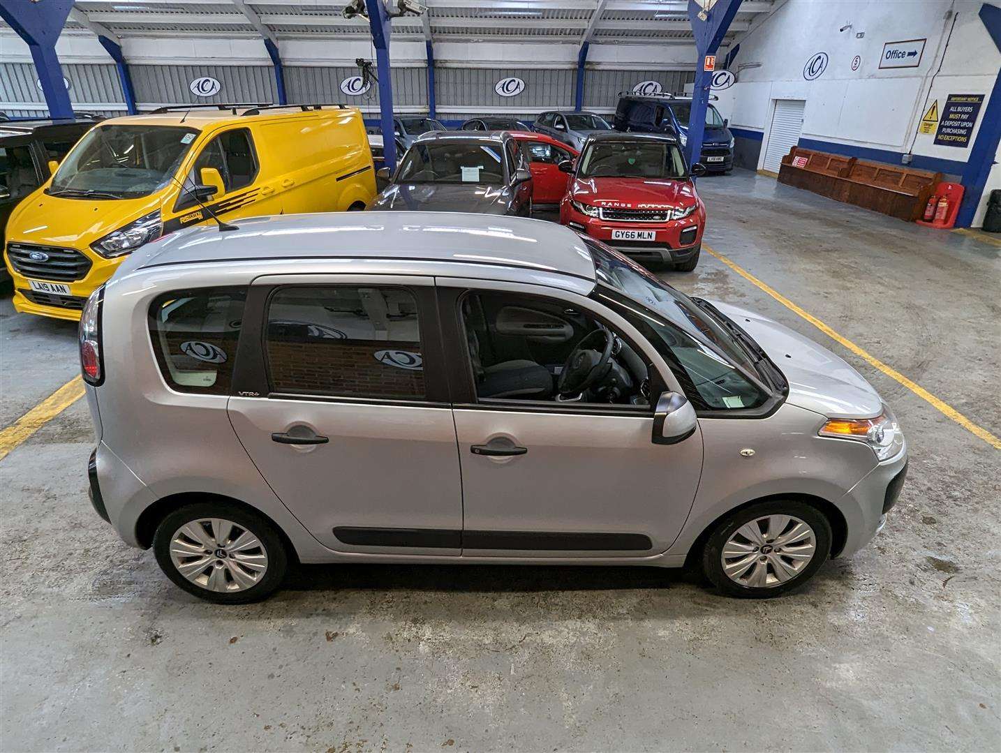 <p>2011 CITROEN C3 PICASSO VTR+ HDI</p>