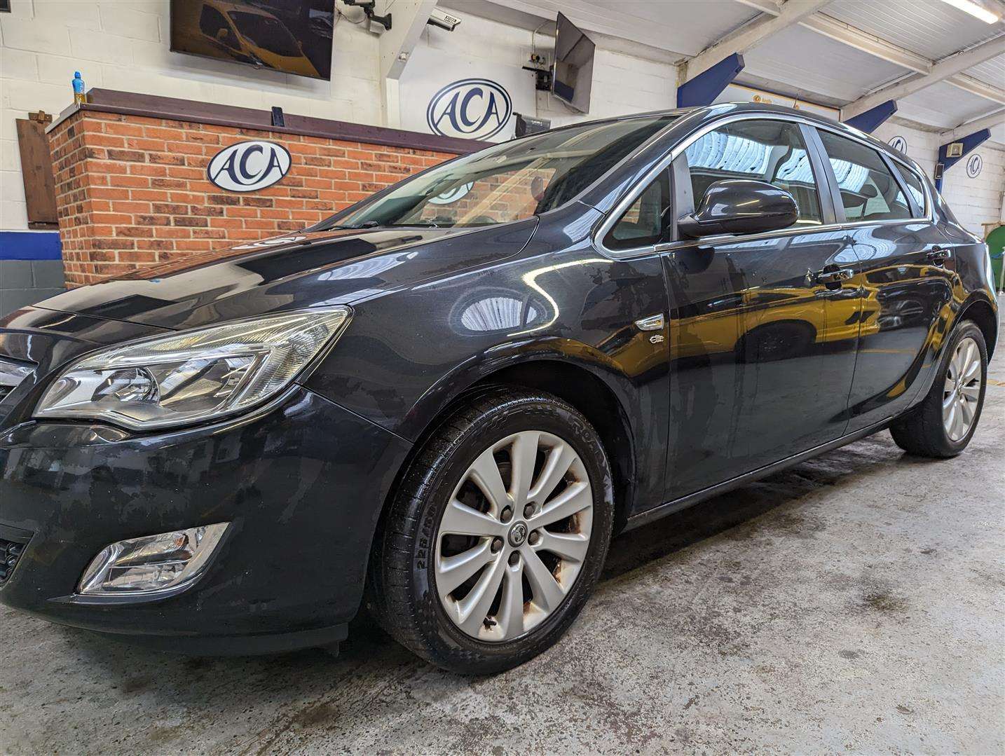 <p>2011 VAUXHALL ASTRA ELITE CDTI S/S</p>