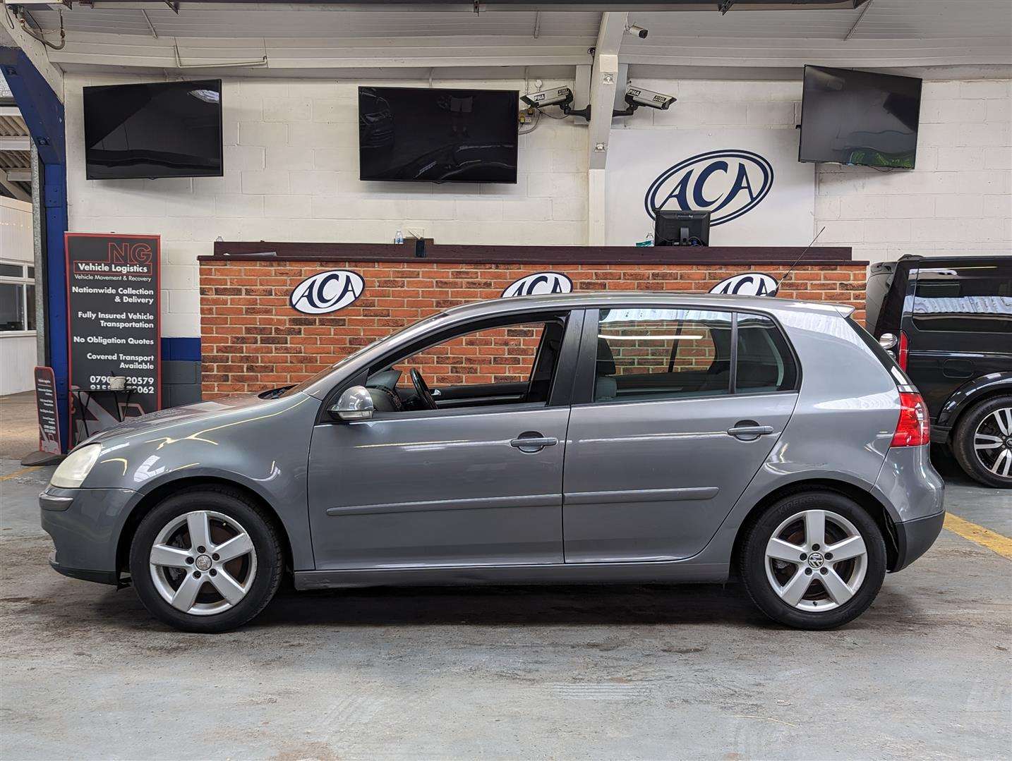 <p>2006 VOLKSWAGEN GOLF SPORT TSI</p>