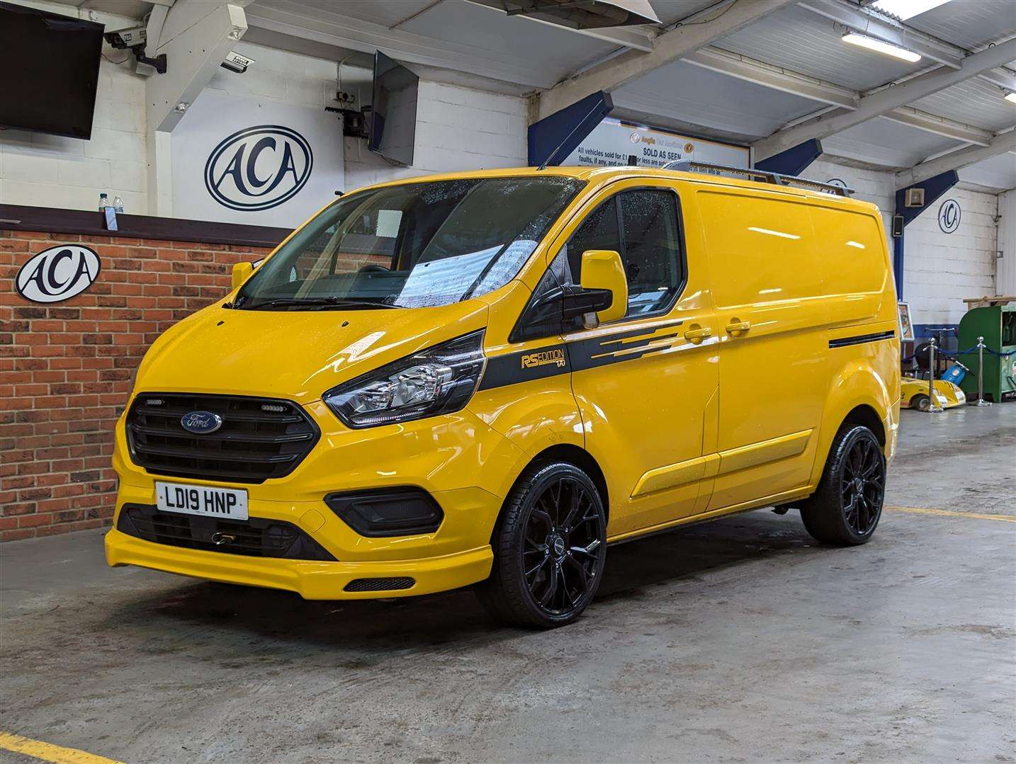 <p>2019 FORD TRANSIT CUSTOM 340 BASE</p>