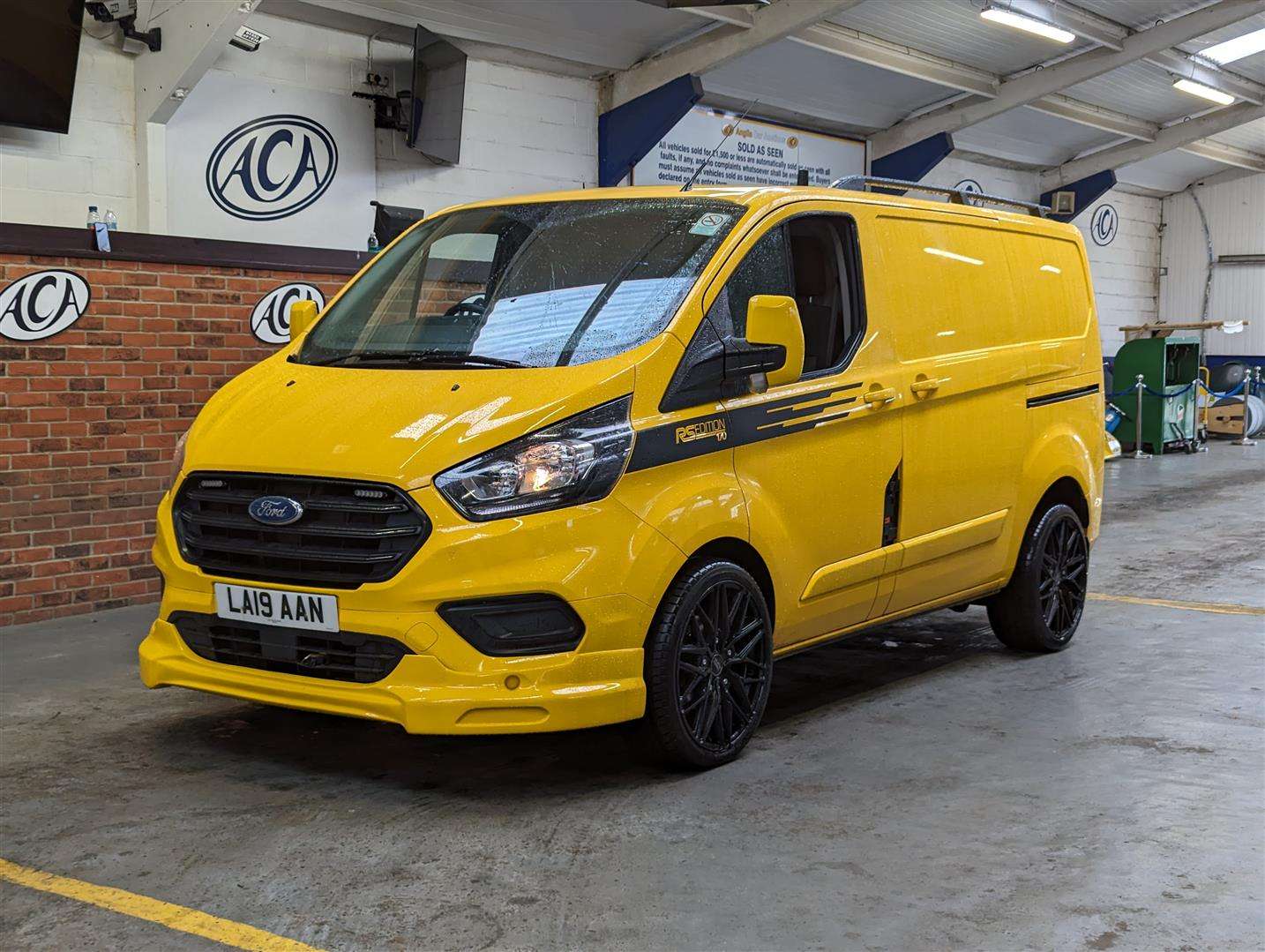 <p>2019 FORD TRANSIT CUSTOM 340 BASE</p>