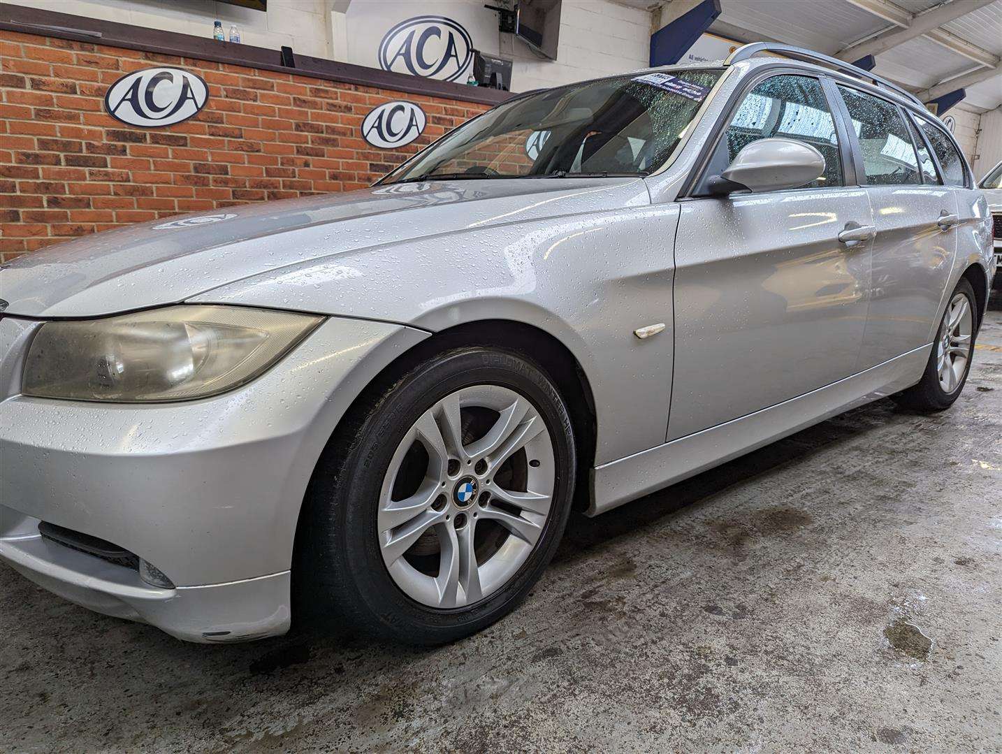 <p>2008 BMW 320D SE TOURING AUTO</p>