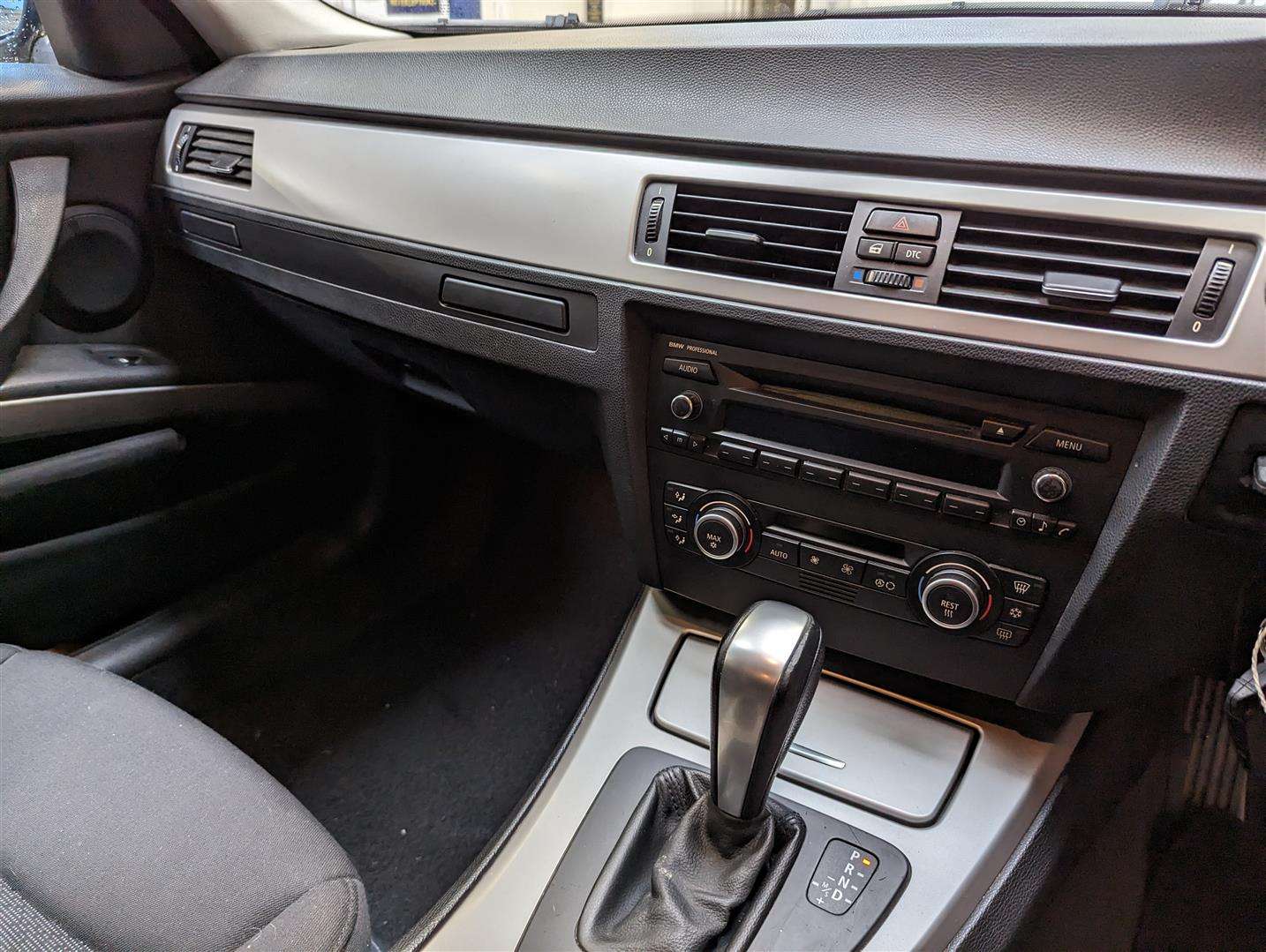 <p>2008 BMW 320D SE TOURING AUTO</p>