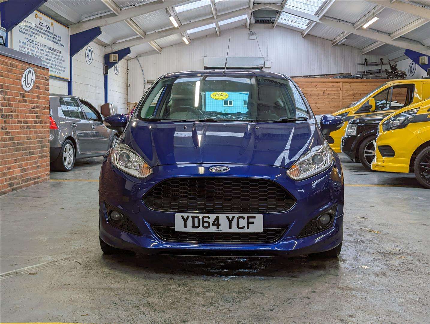 <p>2014 FORD FIESTA ZETEC S</p>