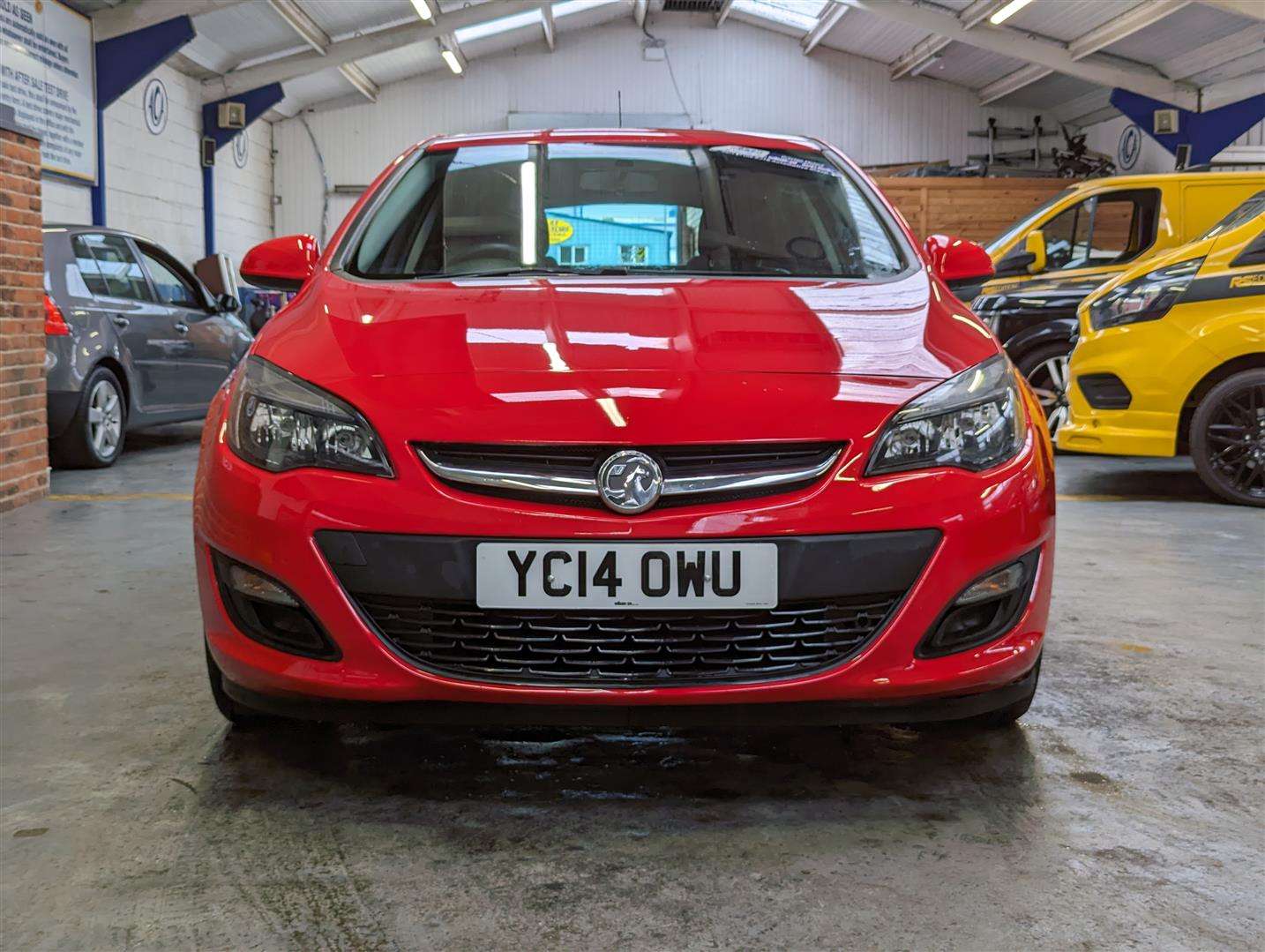 <p>2014 VAUXHALL ASTRA EXCITE</p>