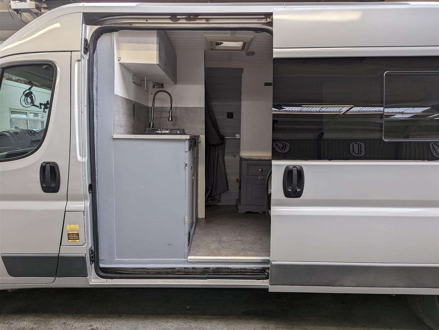 <p>2016 CITROEN RELAY 35 L3H2 ENTERPRISE DAY VAN</p>