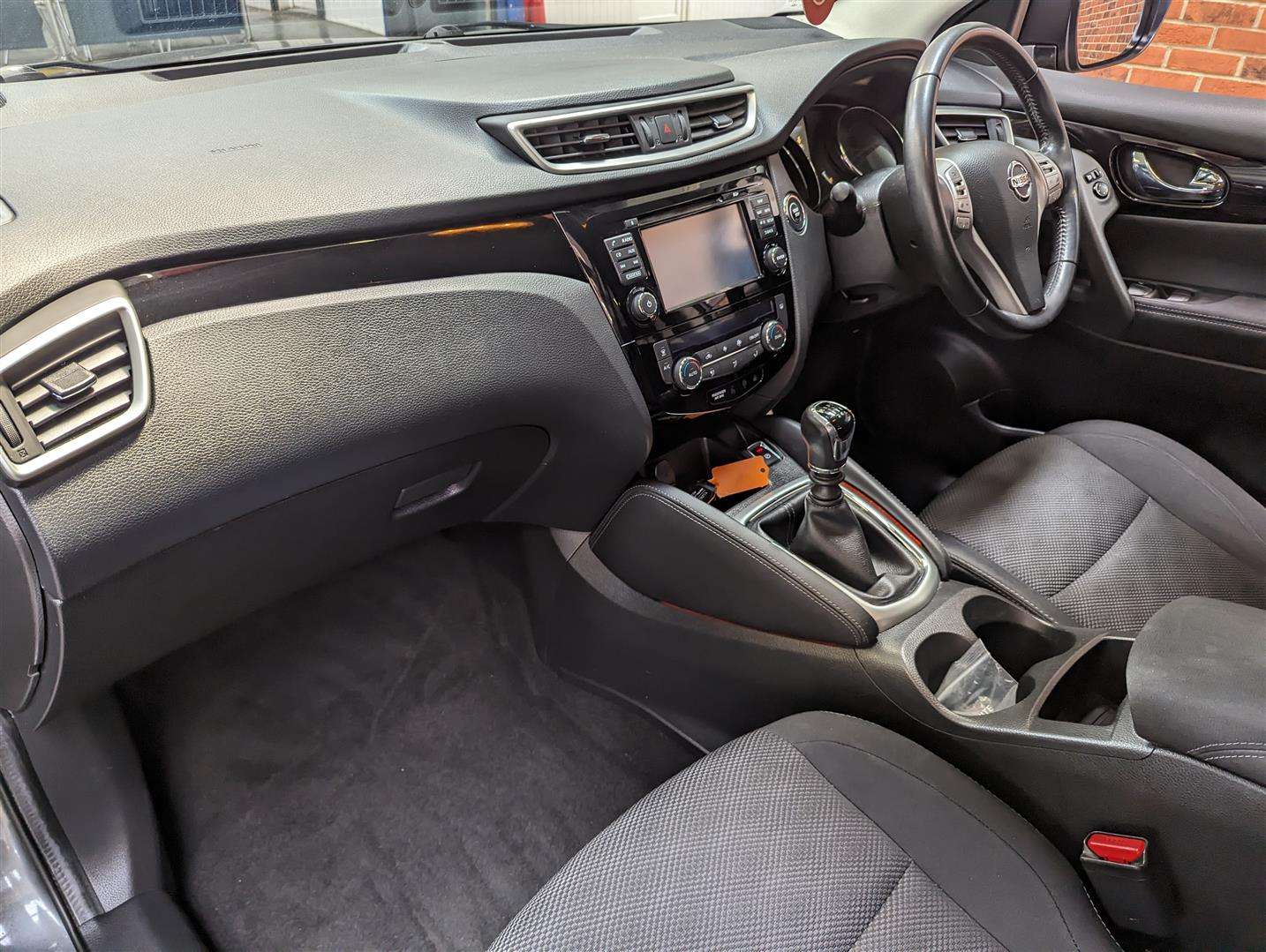 <p>2017 NISSAN QASHQAI N-CONNECTA DIG-T</p>