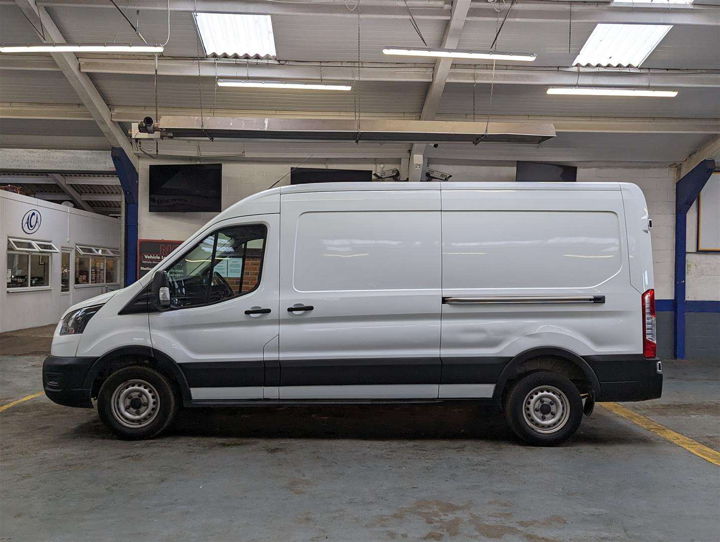 <p>2020 FORD TRANSIT 350 LEADER ECOBLU</p>