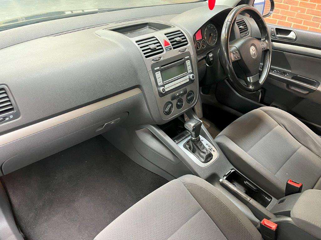 <p>2008 VOLKSWAGEN GOLF MATCH FSI 115 AUTO</p>