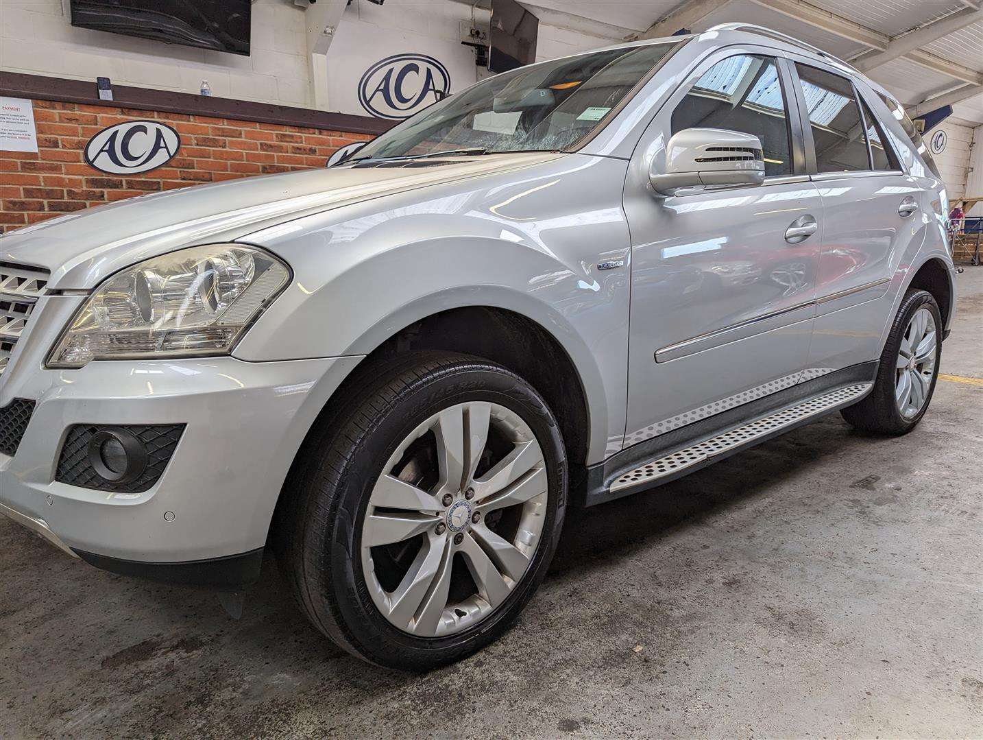 <p>2011 MERCEDES-BENZ ML300 SPORT CDI BLUE-CY AUTO</p>