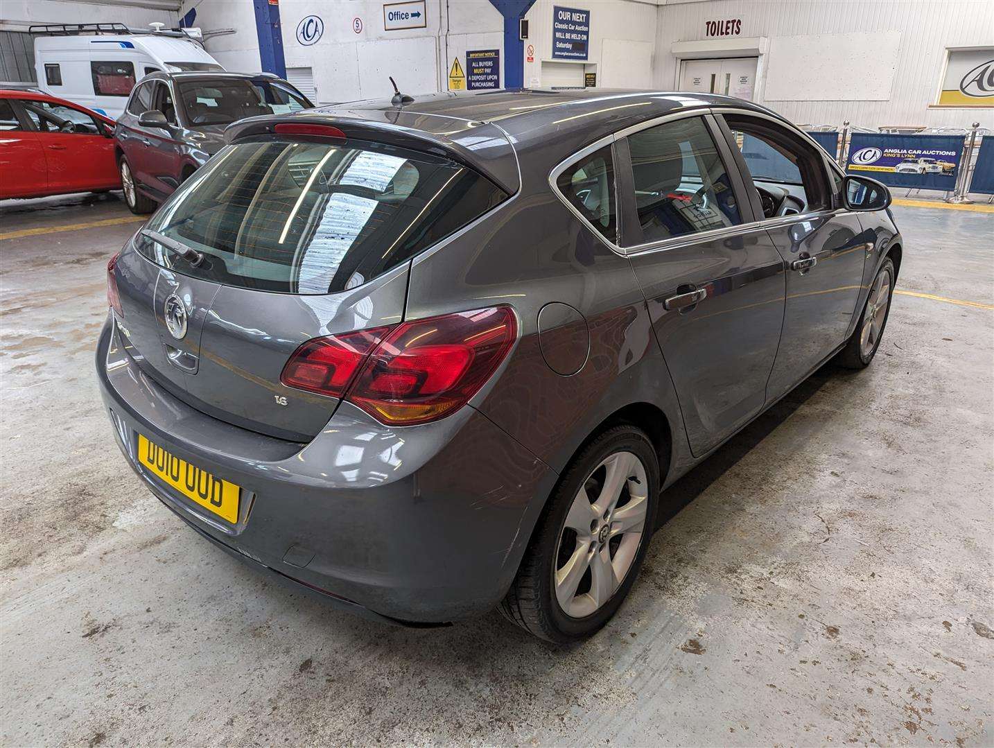 <p>2010 VAUXHALL ASTRA SRI</p>