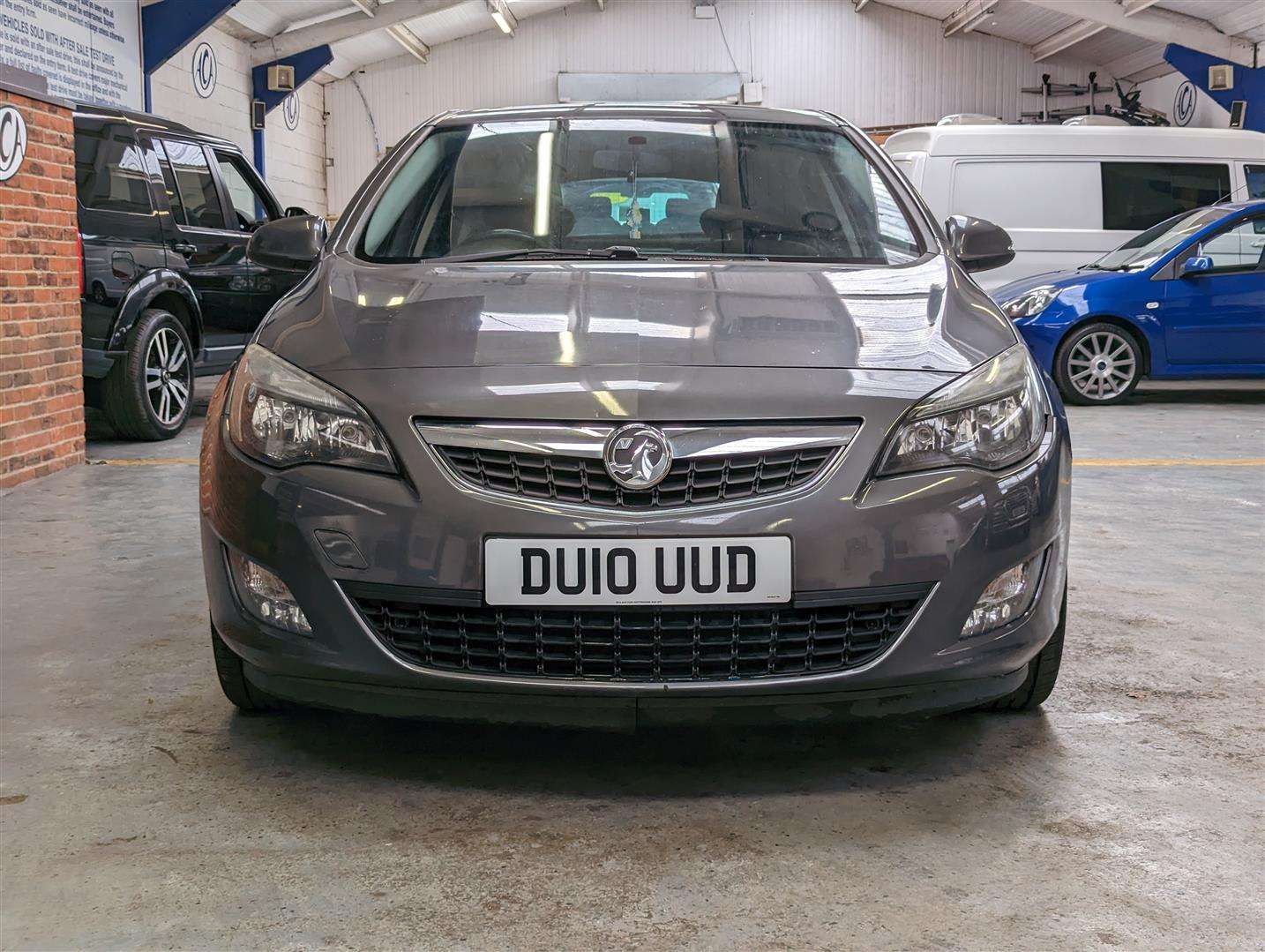 <p>2010 VAUXHALL ASTRA SRI</p>