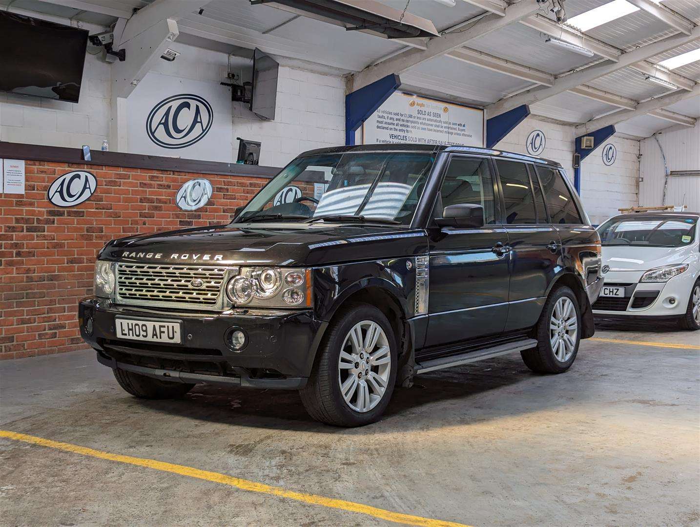 <p>2009 LAND ROVER RANGE ROVER VOGUE TDV8 AUTO *SOLD</p>