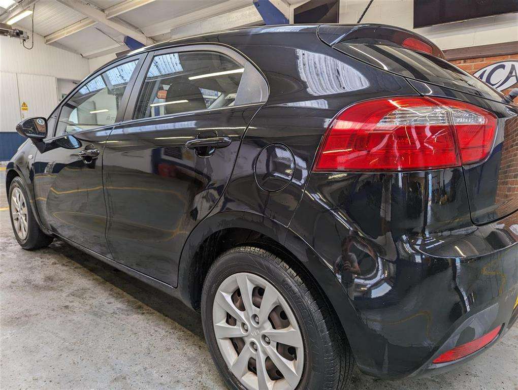 <p>2012 KIA RIO 1 AIR</p>