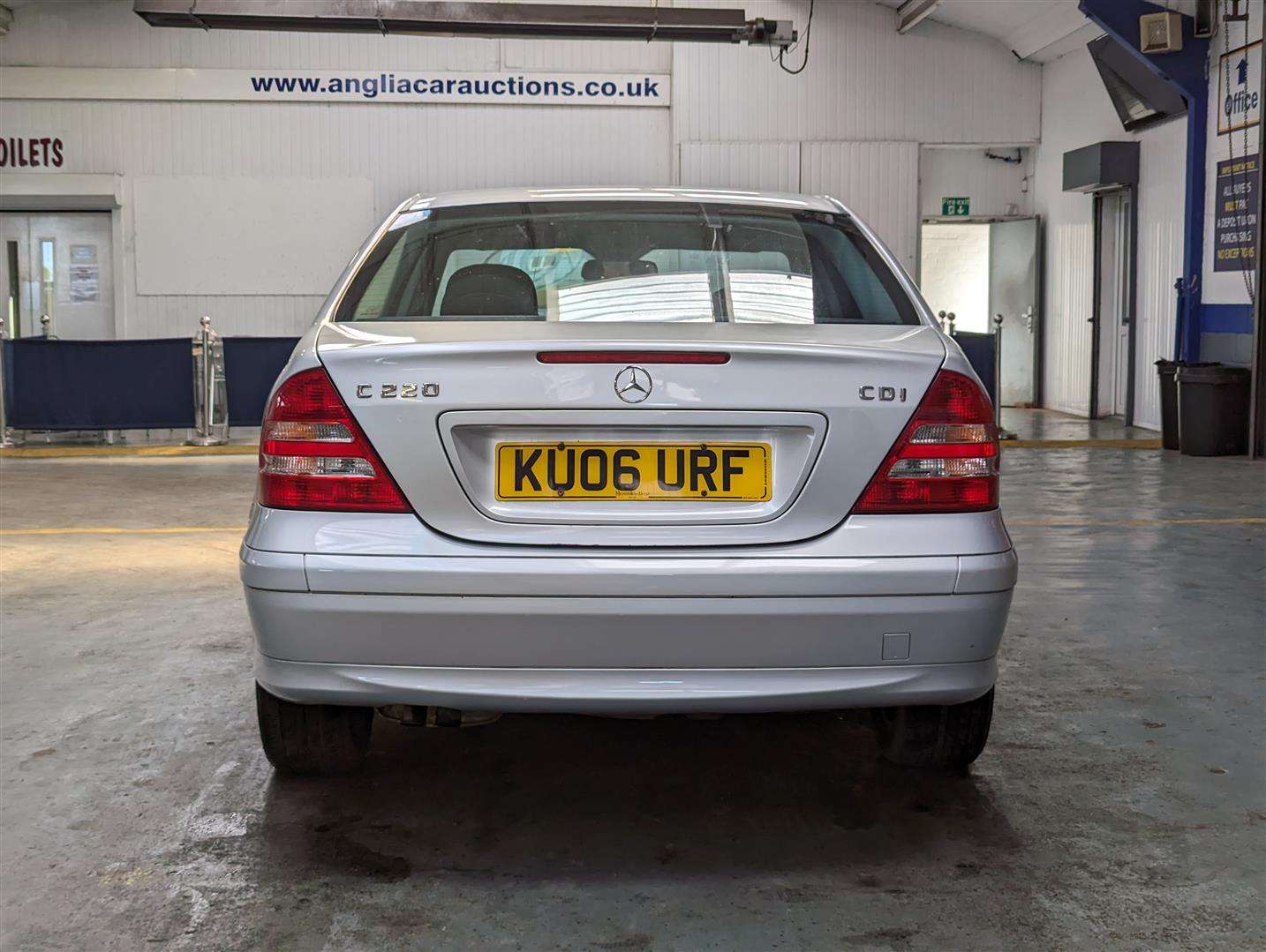 <p>2006 MERCEDES C220 CDI CLASSIC SE AUTO</p>