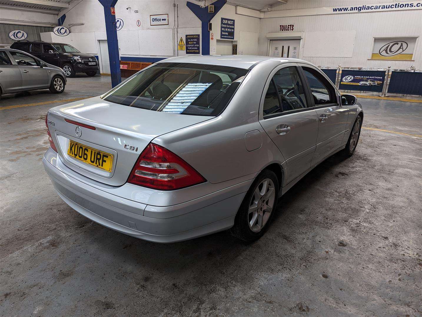 <p>2006 MERCEDES C220 CDI CLASSIC SE AUTO</p>