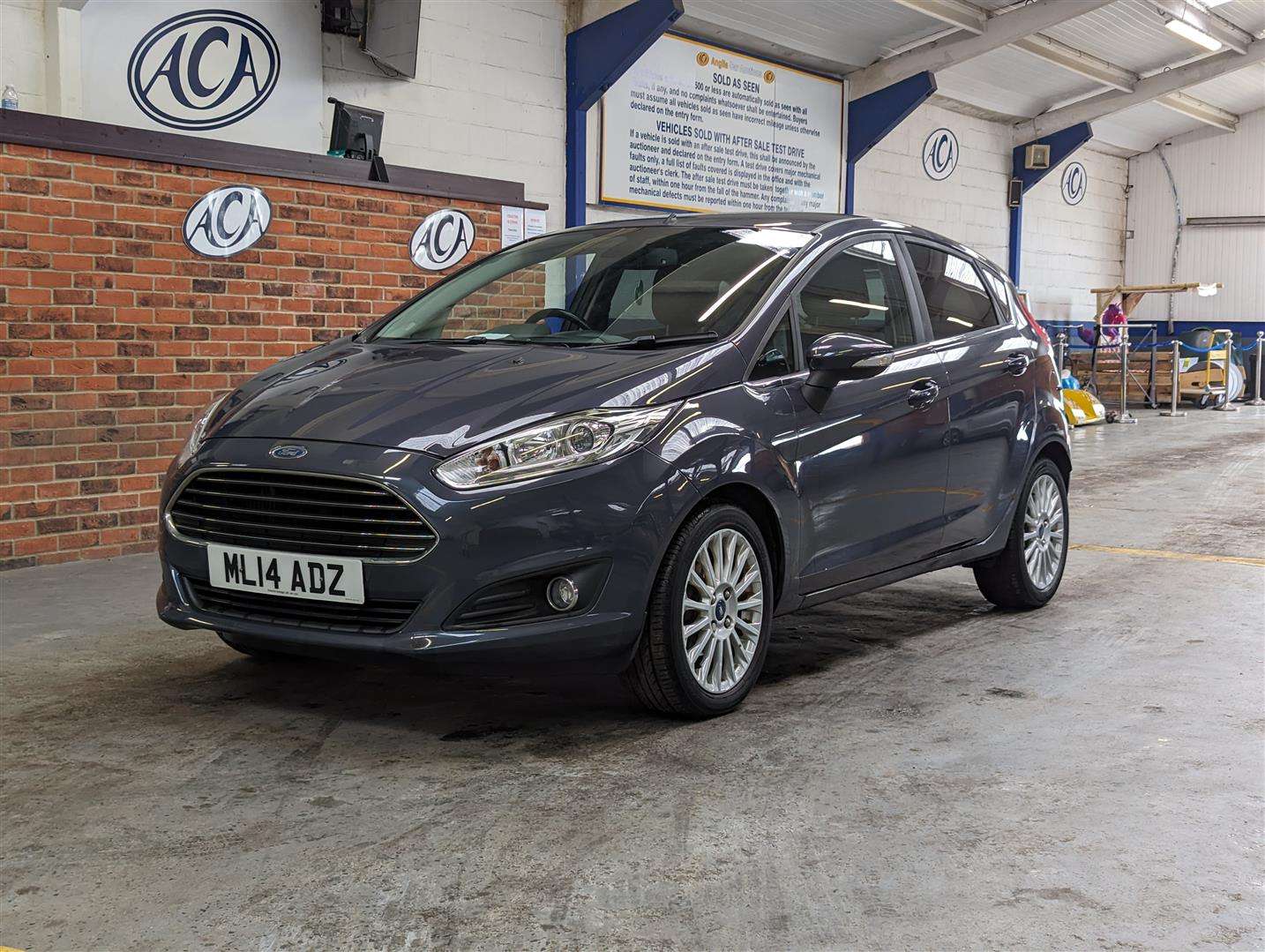 <p>2014 FORD FIESTA TITANIUM</p>