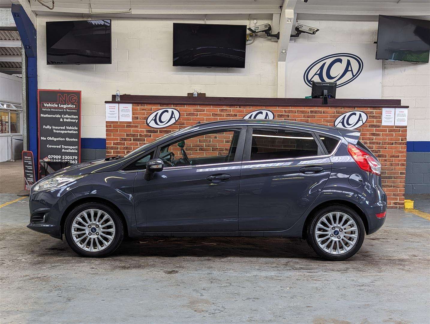 <p>2014 FORD FIESTA TITANIUM</p>