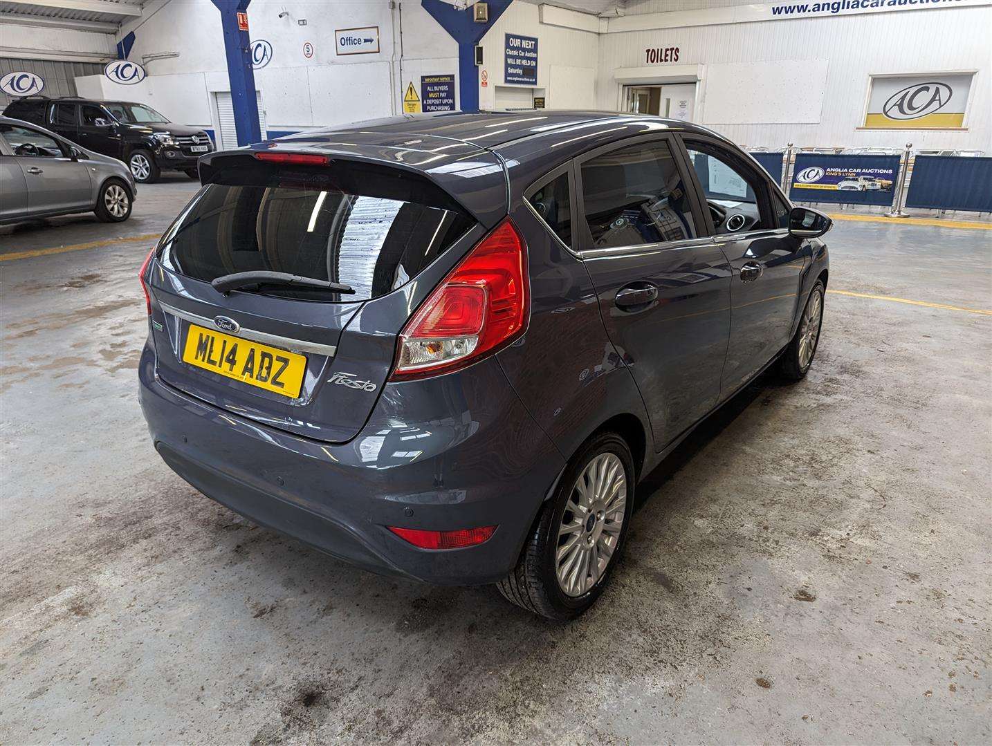 <p>2014 FORD FIESTA TITANIUM</p>