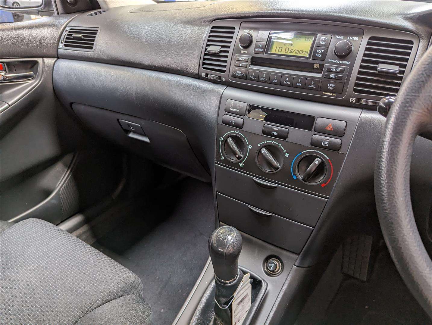 <p>2005 TOYOTA COROLLA T2 VVTI</p>