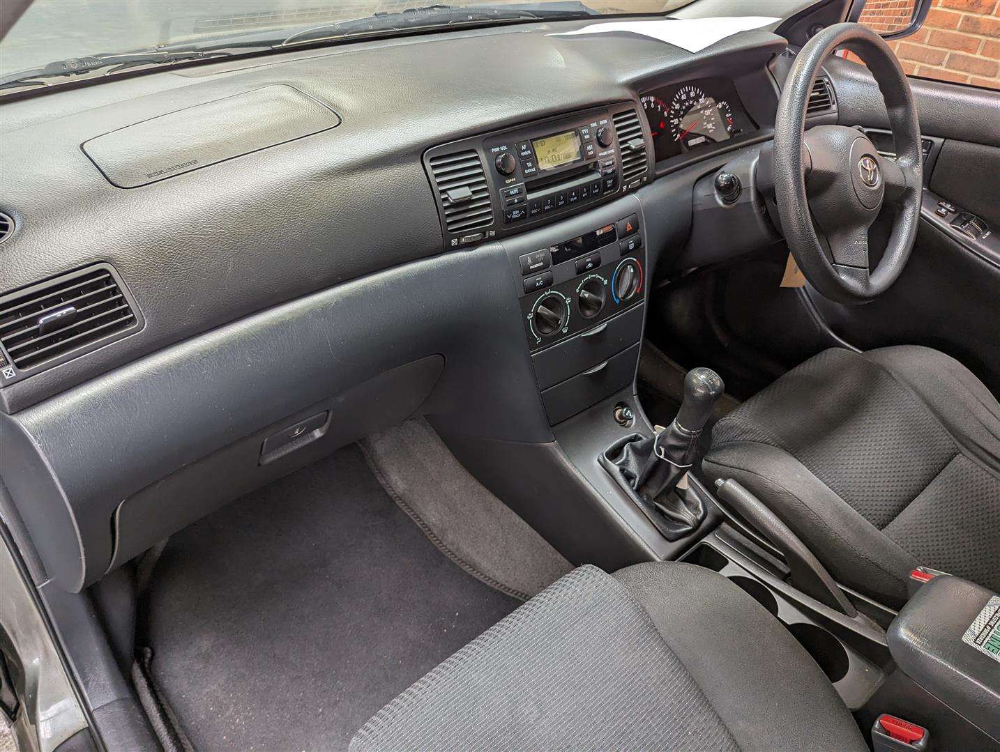 <p>2005 TOYOTA COROLLA T2 VVTI</p>