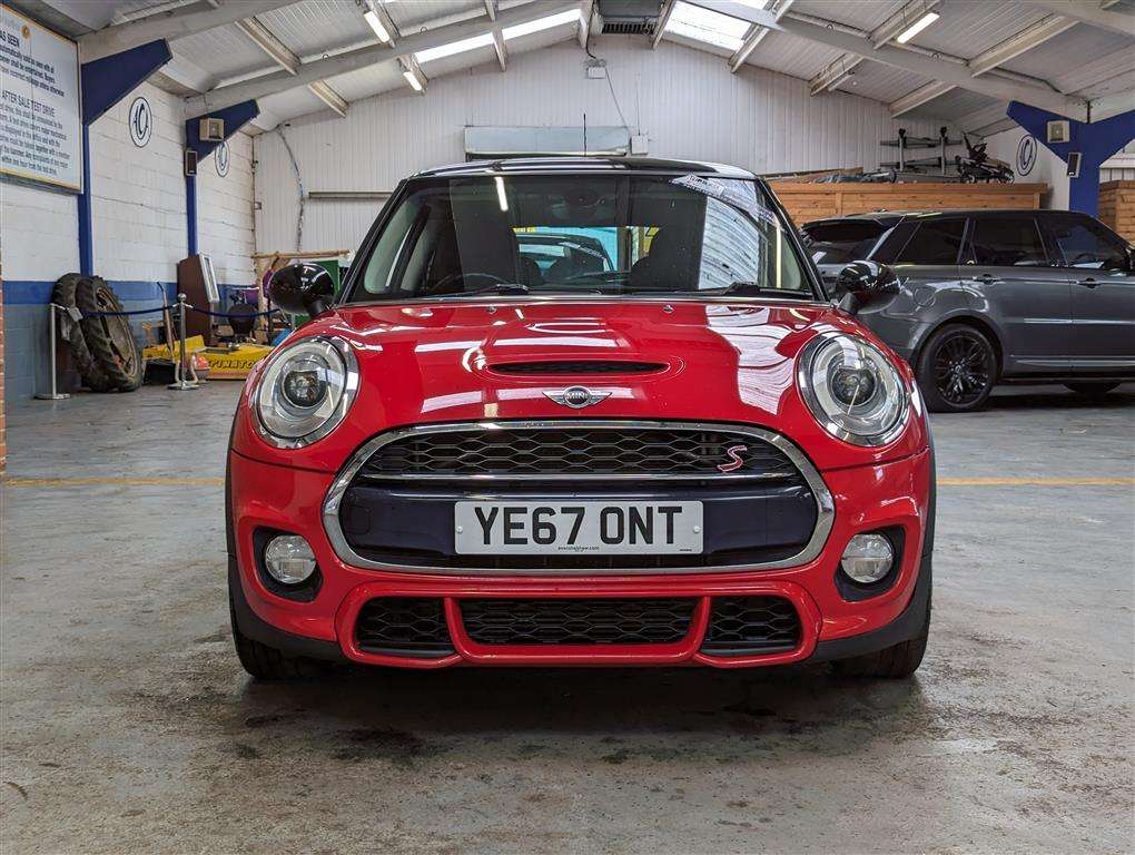 <p>2017 MINI COOPER S AUTO</p>