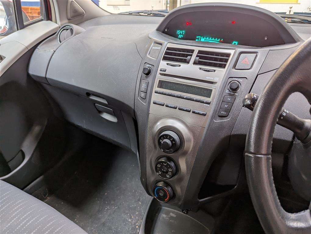 <p>2009 TOYOTA YARIS TR VVT-I</p>