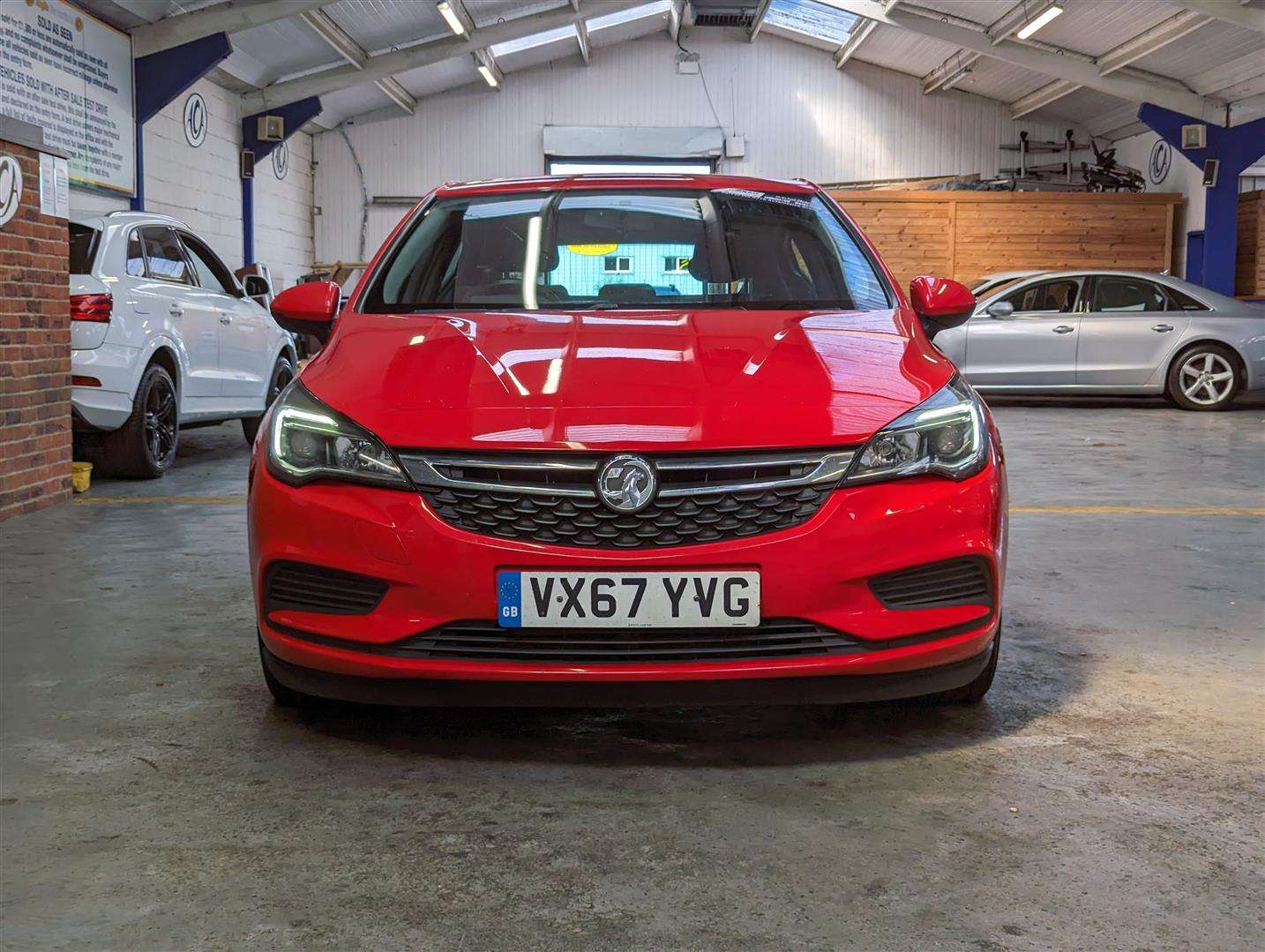 <p>2018 VAUXHALL ASTRA TECH LN NV CDTI E-T</p>