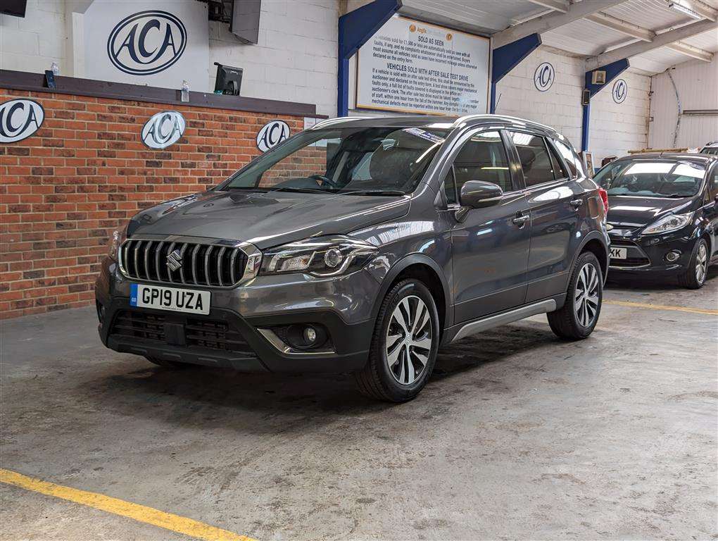 <p>2019 SUZUKI SX4 S-CROSS SZ-T BOOSTERJ</p>