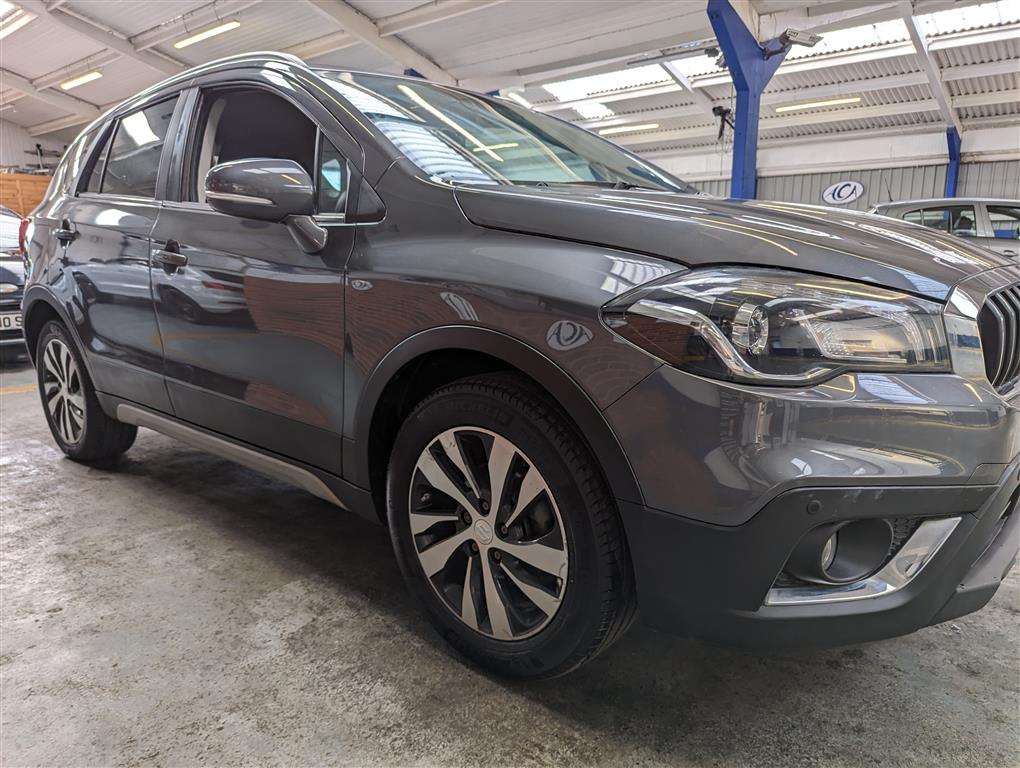 <p>2019 SUZUKI SX4 S-CROSS SZ-T BOOSTERJ</p>