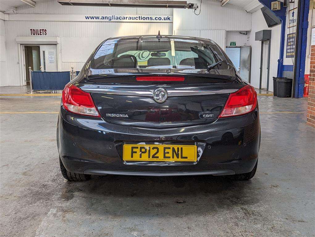 <p>2012 VAUXHALL INSIGNIA SRI NAV CDTI</p>