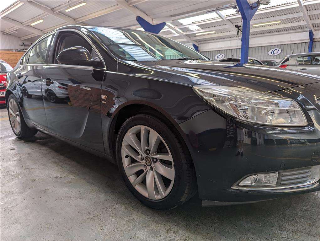 <p>2012 VAUXHALL INSIGNIA SRI NAV CDTI</p>