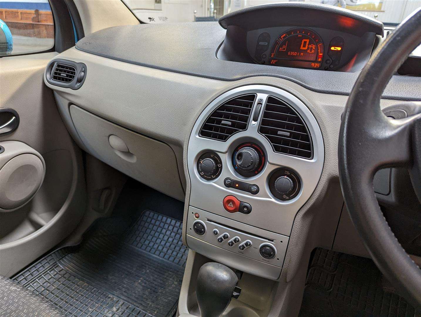 <p>2006 RENAULT MODUS DYNAMIQUE 16V AUTO</p>