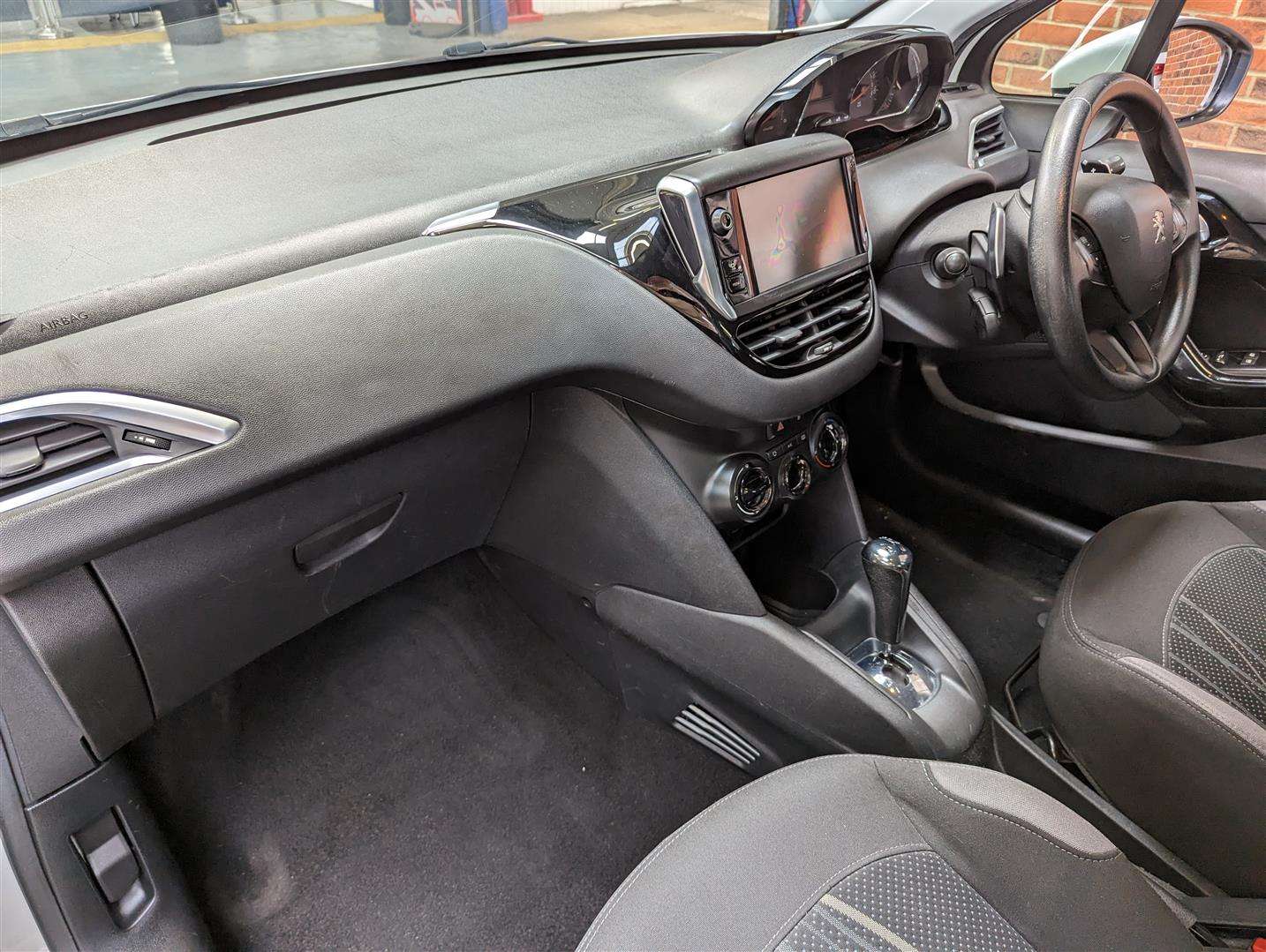 <p>2012 PEUGEOT 208 ACTIVE E-HDI S-A</p>