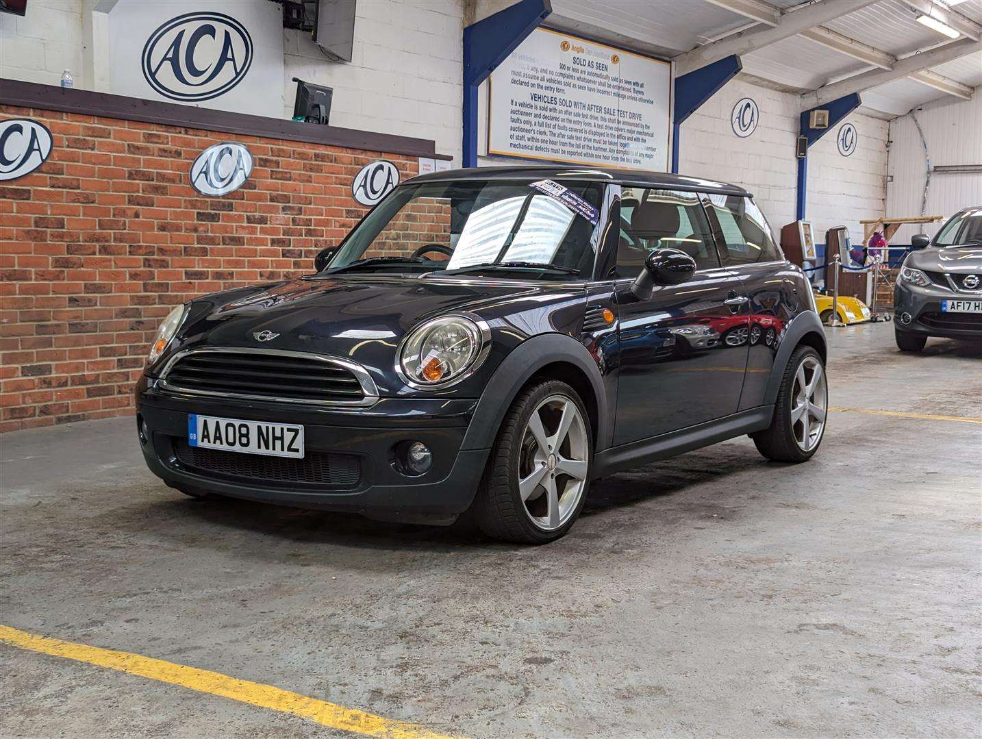 <p>2008 MINI ONE</p>