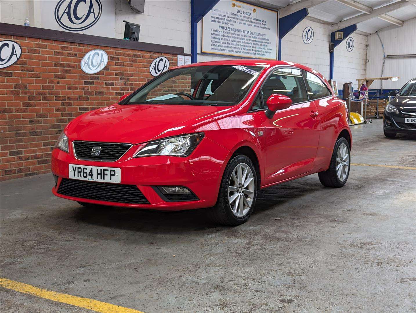 <p>2014 SEAT IBIZA TOCA</p>